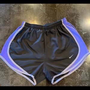 Nike Women's Tempo Dry Core 3'' Running Shorts Dark Grey & Purple Size: S